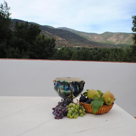 El Domingo En El Valle Fondón 객실 사진